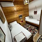 Ahmetaj Hotel 3*
