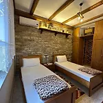 Ahmetaj 3* Gjirokastër