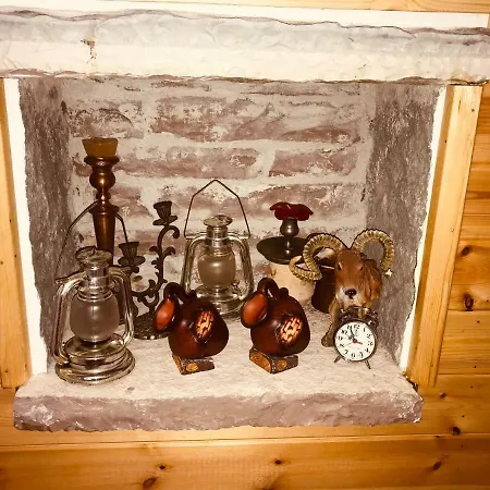 מלון Ahmetaj Gjirokastër