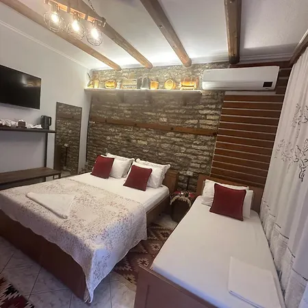 Ahmetaj Hotel 3*