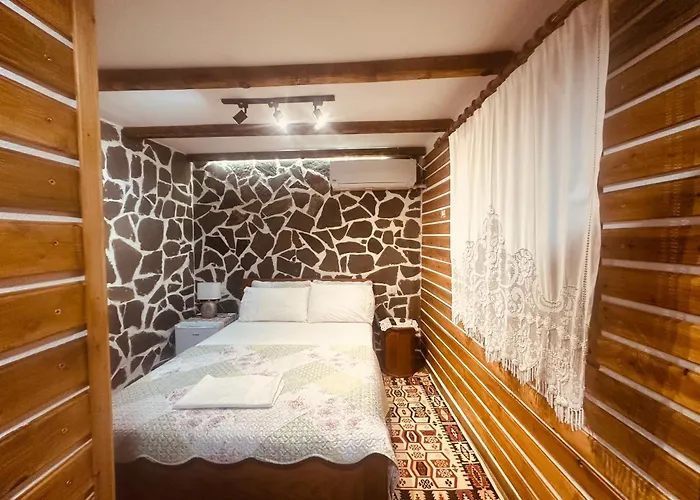 Ahmetaj Hotel 3*